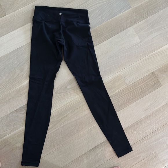 LuluLemon Wonder Under Leggings - Picture 3 of 5